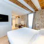 Porto Nativo Konukevi