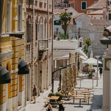 Guest house Porto Nativo Split